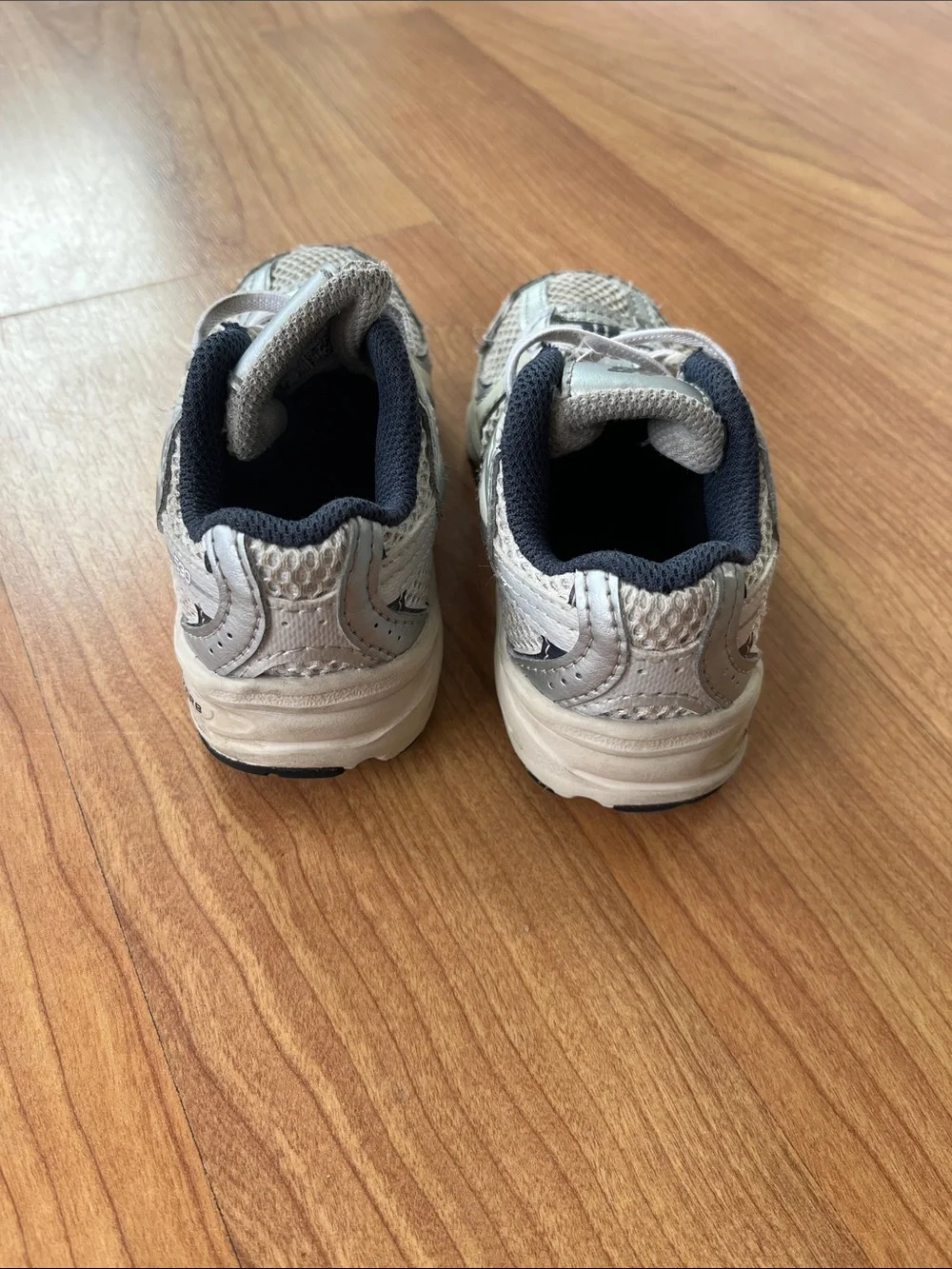 New Balance 530s toddler Silver and navy Sneakers size 8
